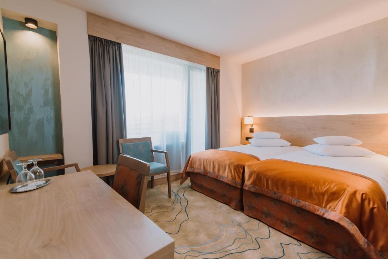 Ensana Ursina Hotel Sovata Bagian luar foto