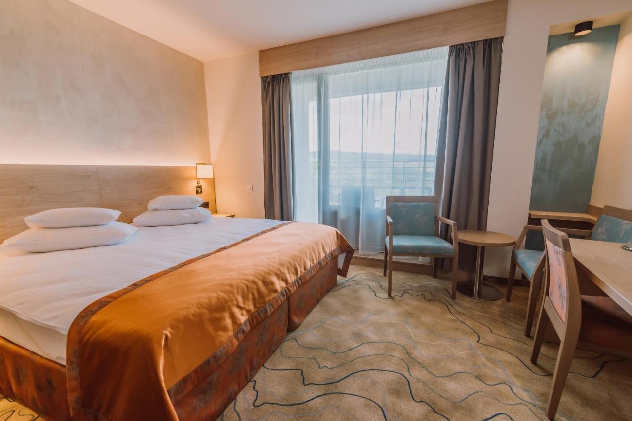 Ensana Ursina Hotel Sovata Bagian luar foto